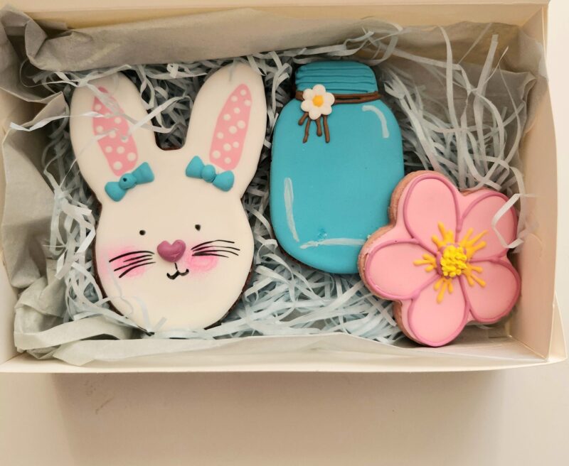 Easter shugar cookies happy bunny bait floral flower from scratch natural ingredients  softbite chewy pastel  pink blue white daizy jar - Image 4