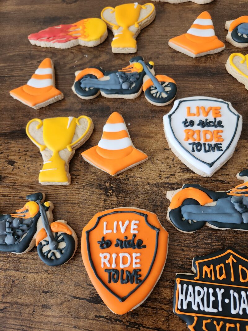 Harley Davidson cookies biker harley logo trophy cookie born to ride to live brown orange bright color customized personilized bike - Image 4