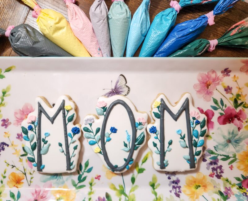Mom's mother's  woman day shugar cookies gift present floral flower pastel - Image 5