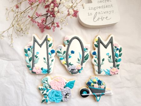 Mom's mother's  woman day shugar cookies gift present floral flower pastel