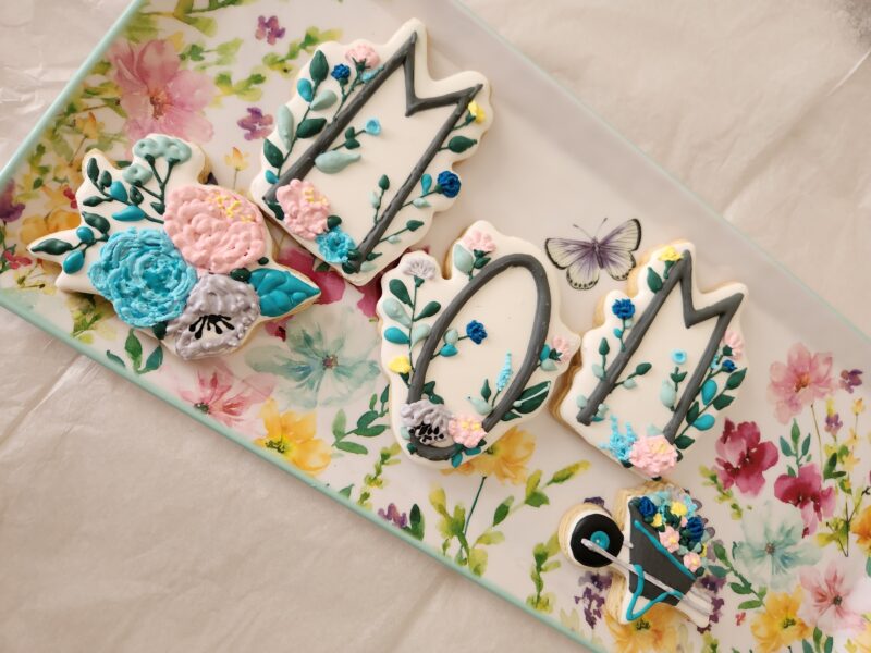 Mom's mother's  woman day shugar cookies gift present floral flower pastel - Image 2