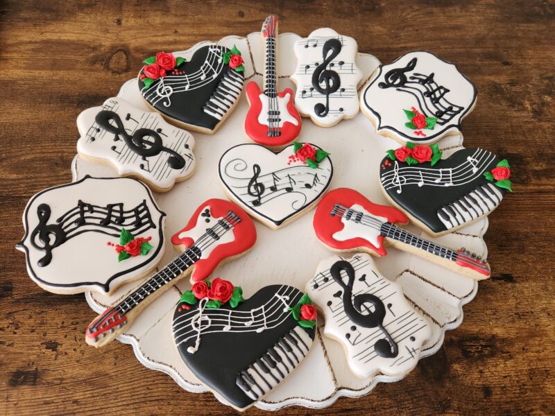 Music notes piano guitar shugar cookies set red white floral flower musician gift present best for music teacher - Image 3