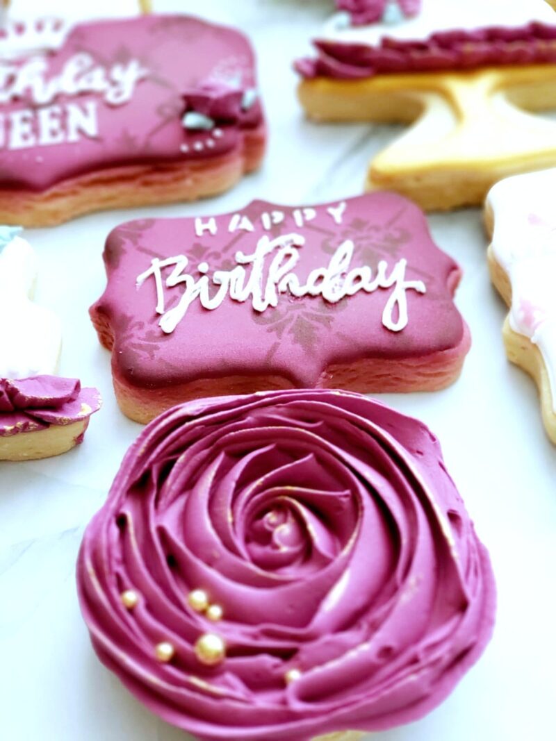 Happy birthday queen shugar cookies  white  purple  floral flower cake on stand gift present to woman girl mother - Image 3
