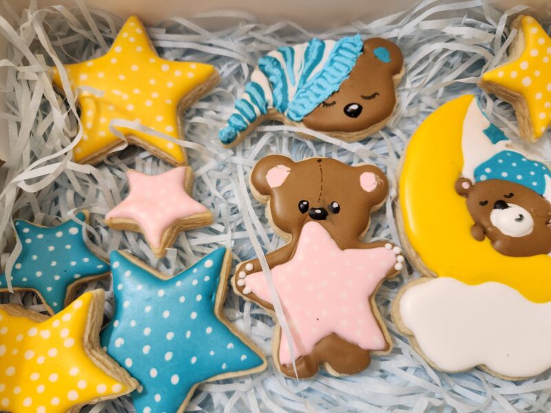 Baby shower  reveal boy girl blue yellow pink baby bear shugar cookies - Image 3