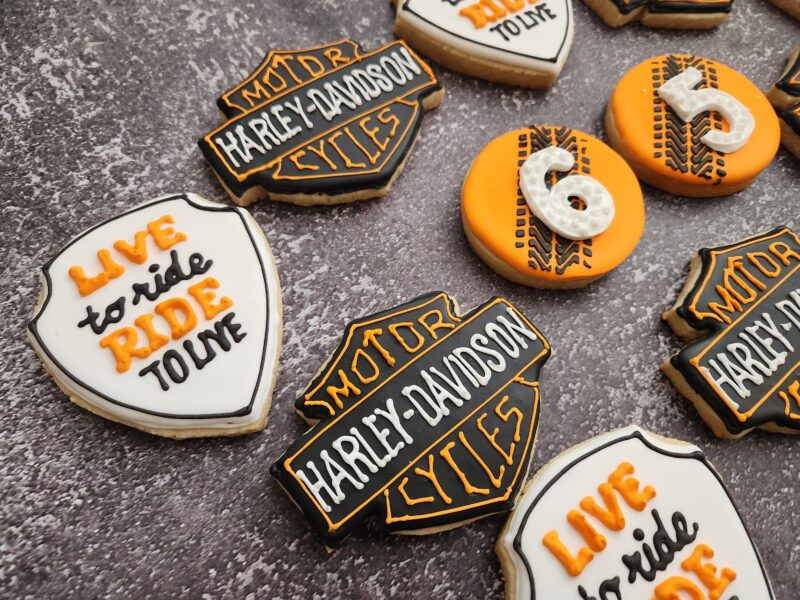 Anniversary birthday Harley Davidson cookies biker harley logo trophy cookie born to ride brown orange color customized personilized cookies - Image 7