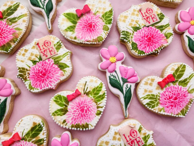 Anniversary  wedding bridal shower day woman shugar cookies pink flower floral heart shape set sweet gift - Image 6
