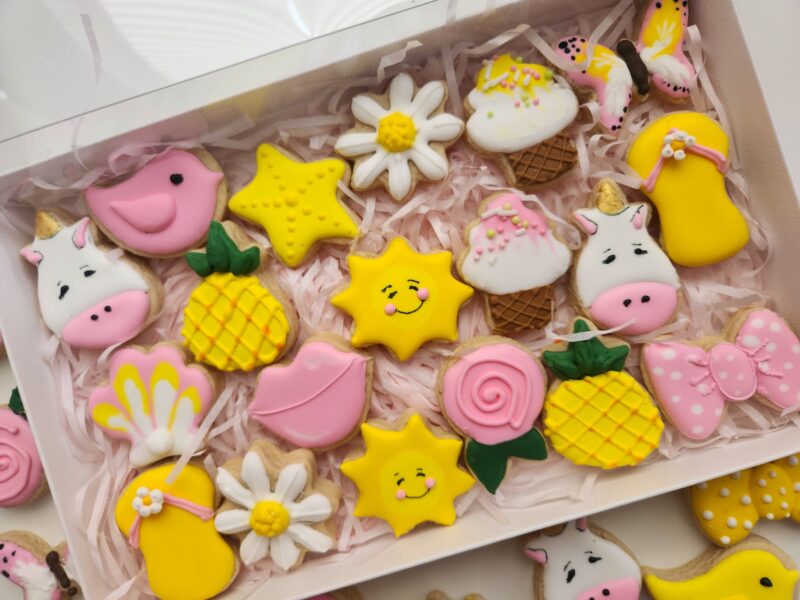 Summer beach unicorn bird flower animal cookies   kids size small one bite cookie pink yellow blue mini cookies in a box - Image 4