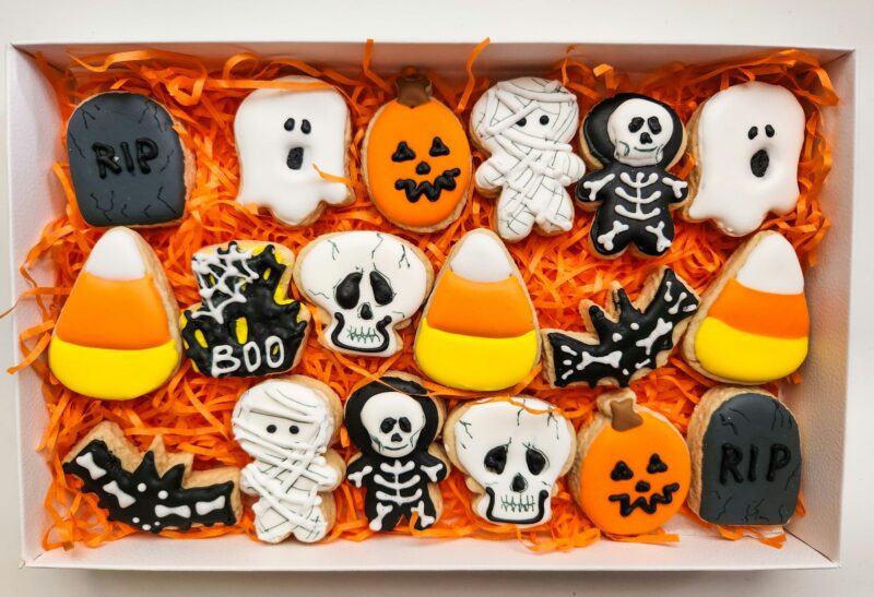Helloween theme cookies decorated  kids size small one bite cookie ghost pumpkin skeleton 13 mini cookies in a gift play box - Image 7