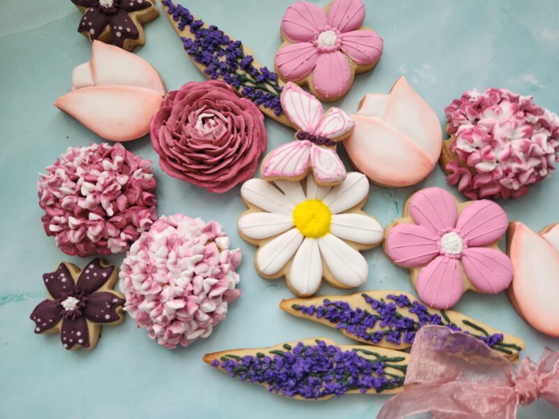 Bouquet of flowers in a box shugar cookies  floral design  summer cookie bouquet  mothers woman girl teenager gift  present - Image 5
