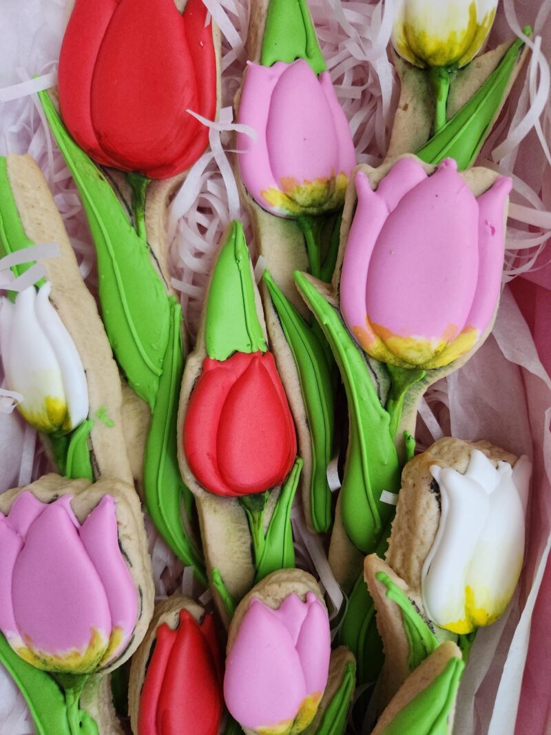 Tulips cookies  floral flower decorated cookie pink red white gift present to woman girl teenager box of flowers edible adorable nice - Image 3