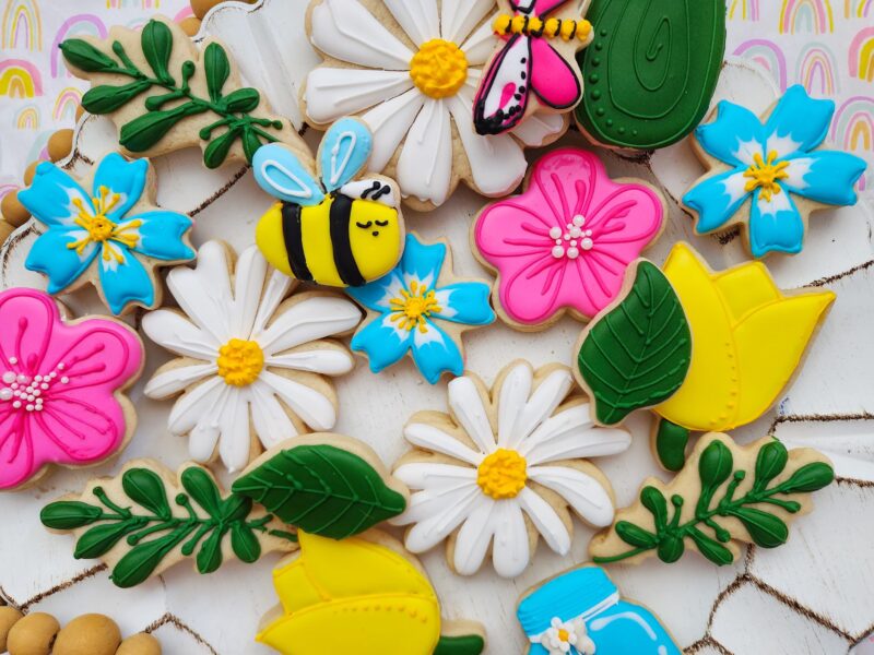 Bouquet of flowers cookies  floral design  summer cookie bouquet in jar bamble bee butterfly moms day woman girl teenager annyversary gift - Image 4