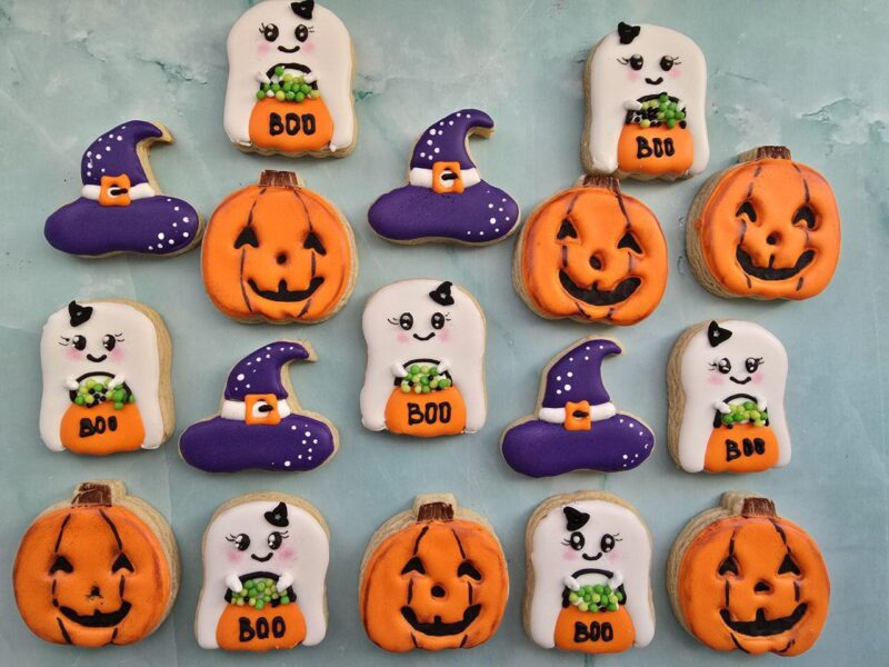 Heloween cute ghost orange fun cute helloween cookies decorated  pumpkin witch hat set of cookies in a cute box - Image 7