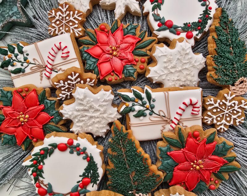 Christmas shugar cookies  christmas tree poinsettia  gift red green color from scratch hand painted customized gingerbread  vanilla cookie - Image 5