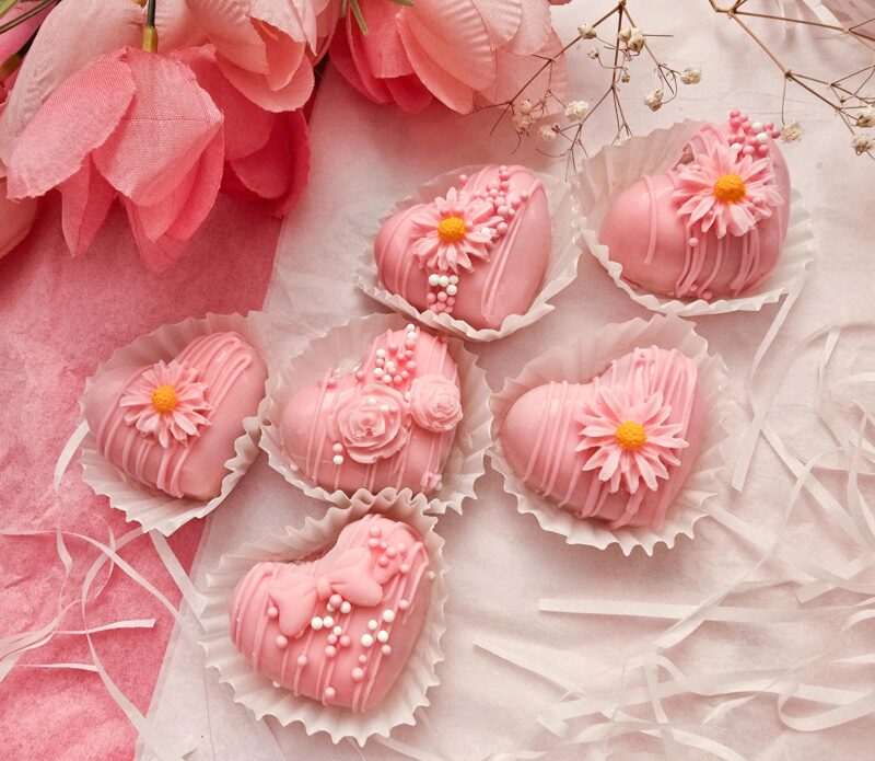 Christmas valentines cake balls heart pops red  pink flower floral detailed annyversary cake pop  individually wrapped. Price per 6 - Image 8