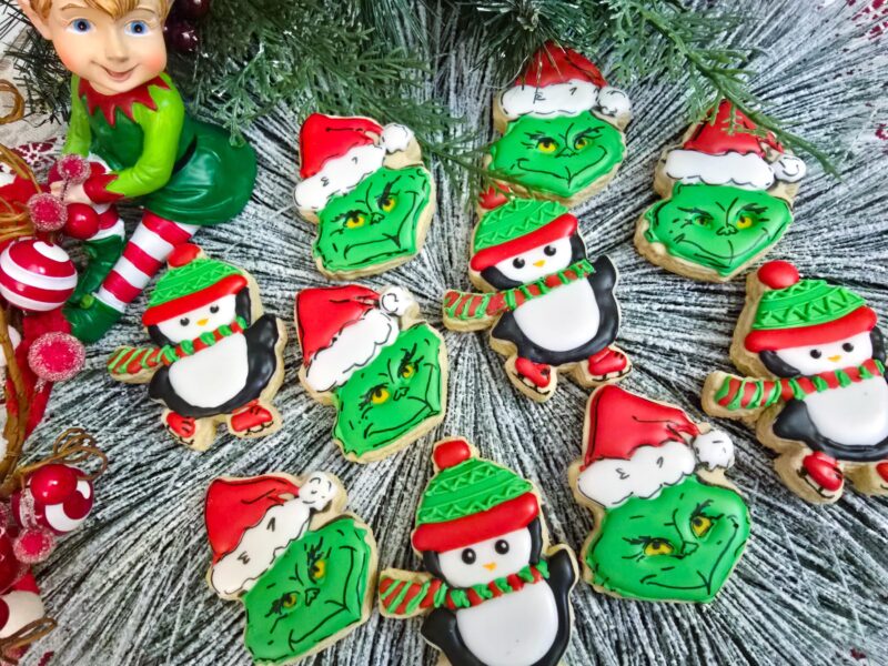 Grinch christmas shugar cookies  gift red green color from scratch hand painted customized gingerbread  vanilla cookie - Image 4