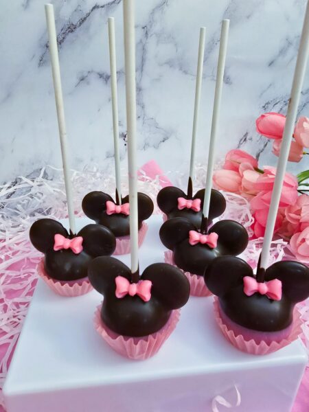 Cake pops minnie mouse reveal party baby shower annyversary cake pop on a stand