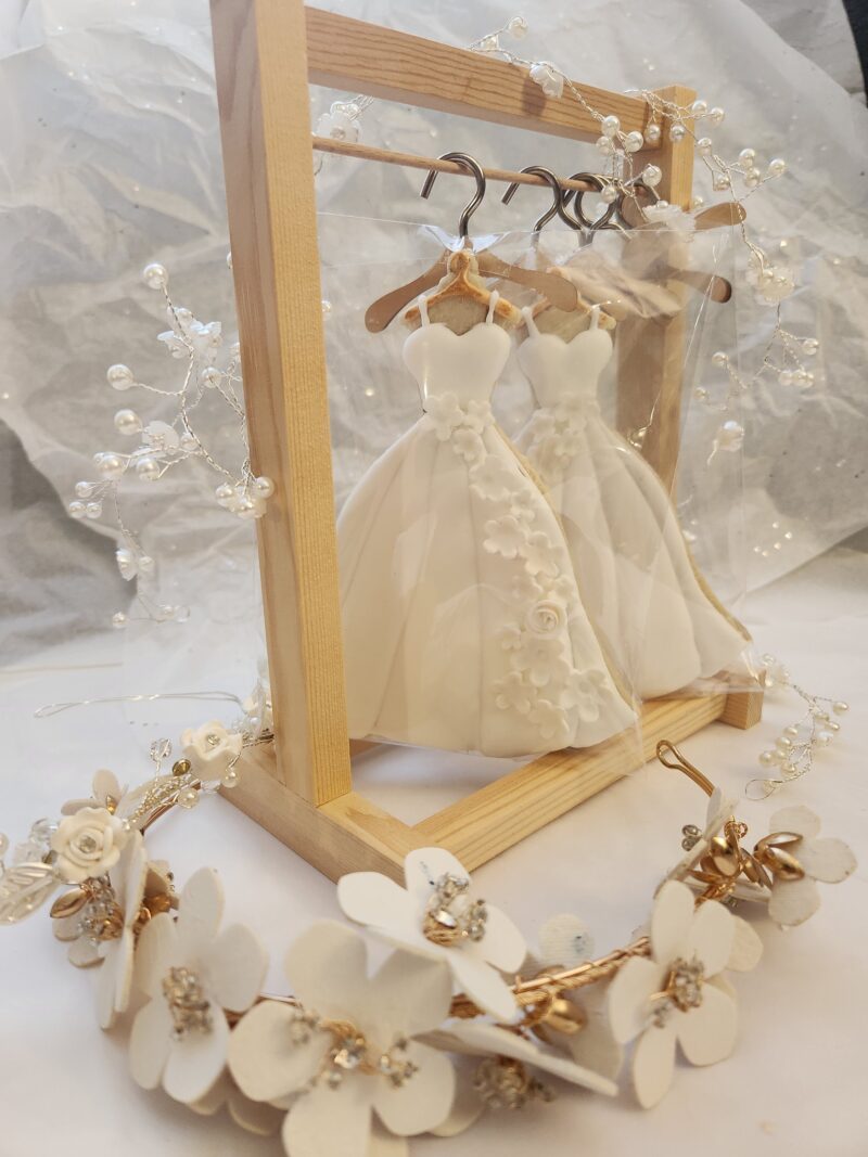 White wedding dress with flowers cookies Engagement party bridsmade  supplies shugar vanilla custom  candy bar - Image 6
