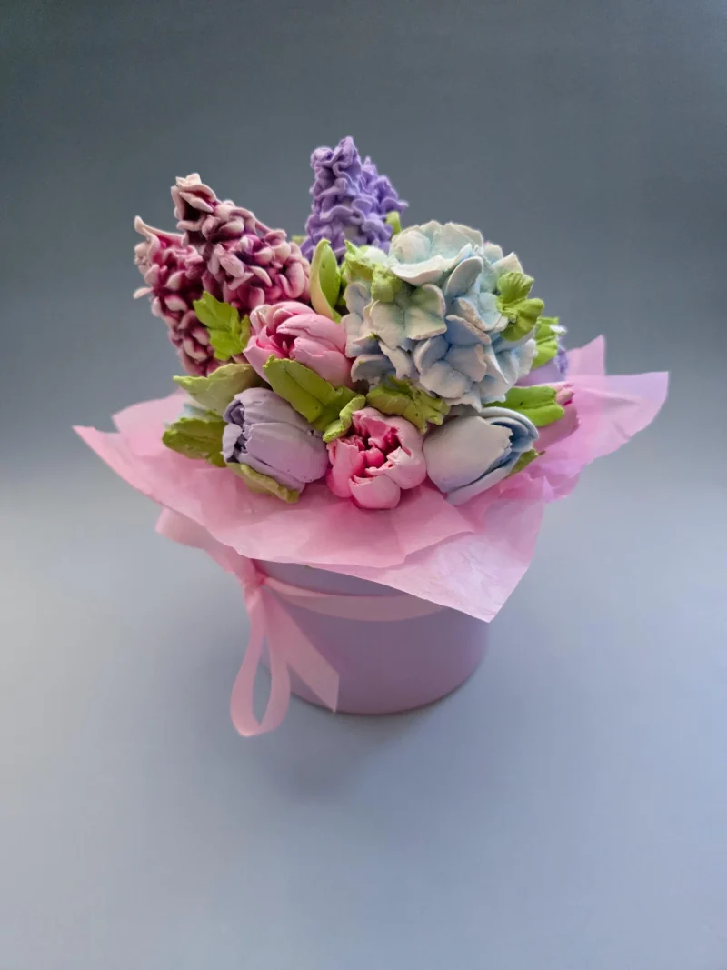 Marshmallow zephyr flowers rose hydrangea tulips adorable present for mom day birthday  anniversary gift pink purple in a round box. - Image 6