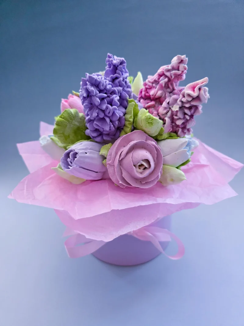 Marshmallow zephyr flowers rose hydrangea tulips adorable present for mom day birthday  anniversary gift pink purple in a round box. - Image 8