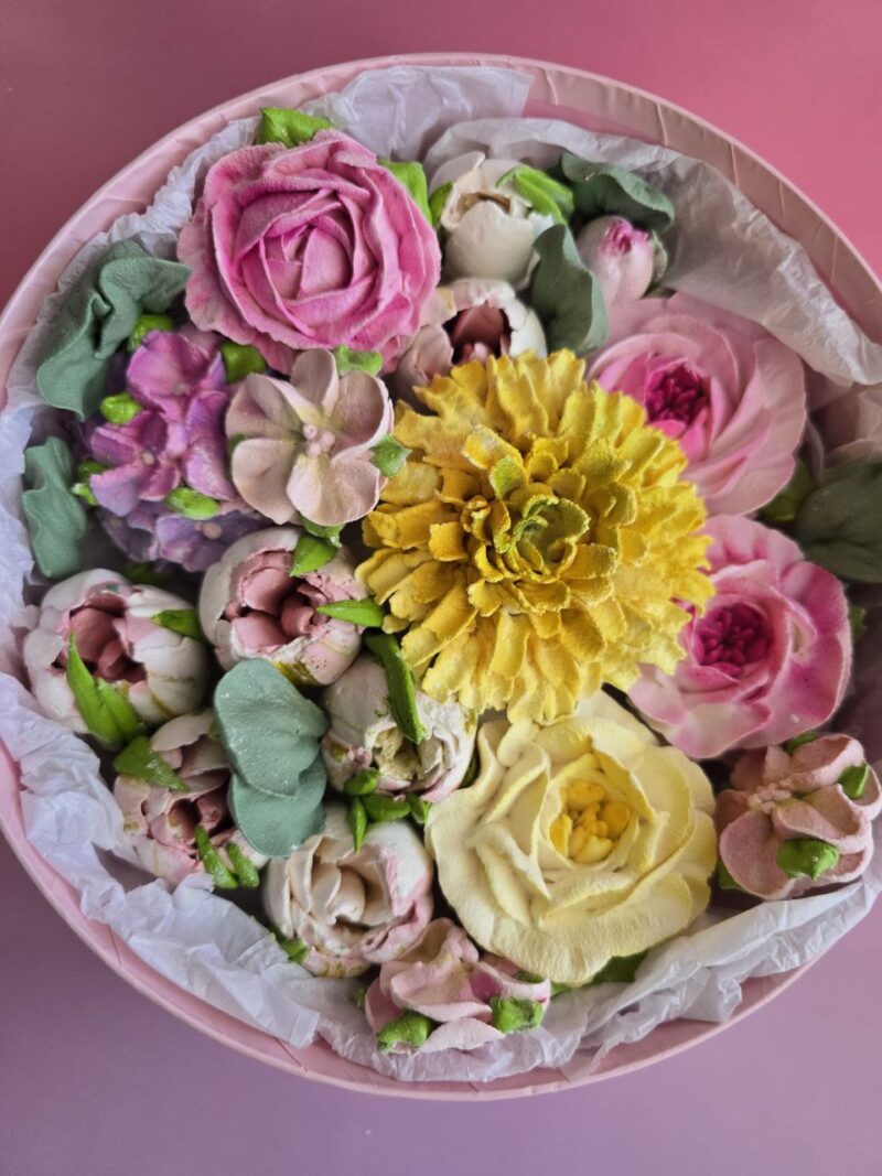 Anniversary mom day marshmallow zephyr flowers rose hydrangea peonies adorable present for mom's day birthday  gift in pink round 11inch box - Image 3