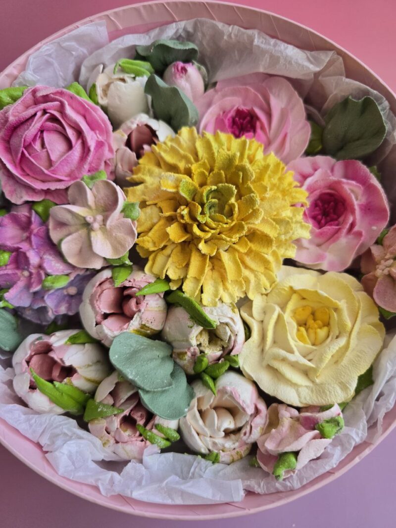 Anniversary mom day marshmallow zephyr flowers rose hydrangea peonies adorable present for mom's day birthday  gift in pink round 11inch box - Image 2